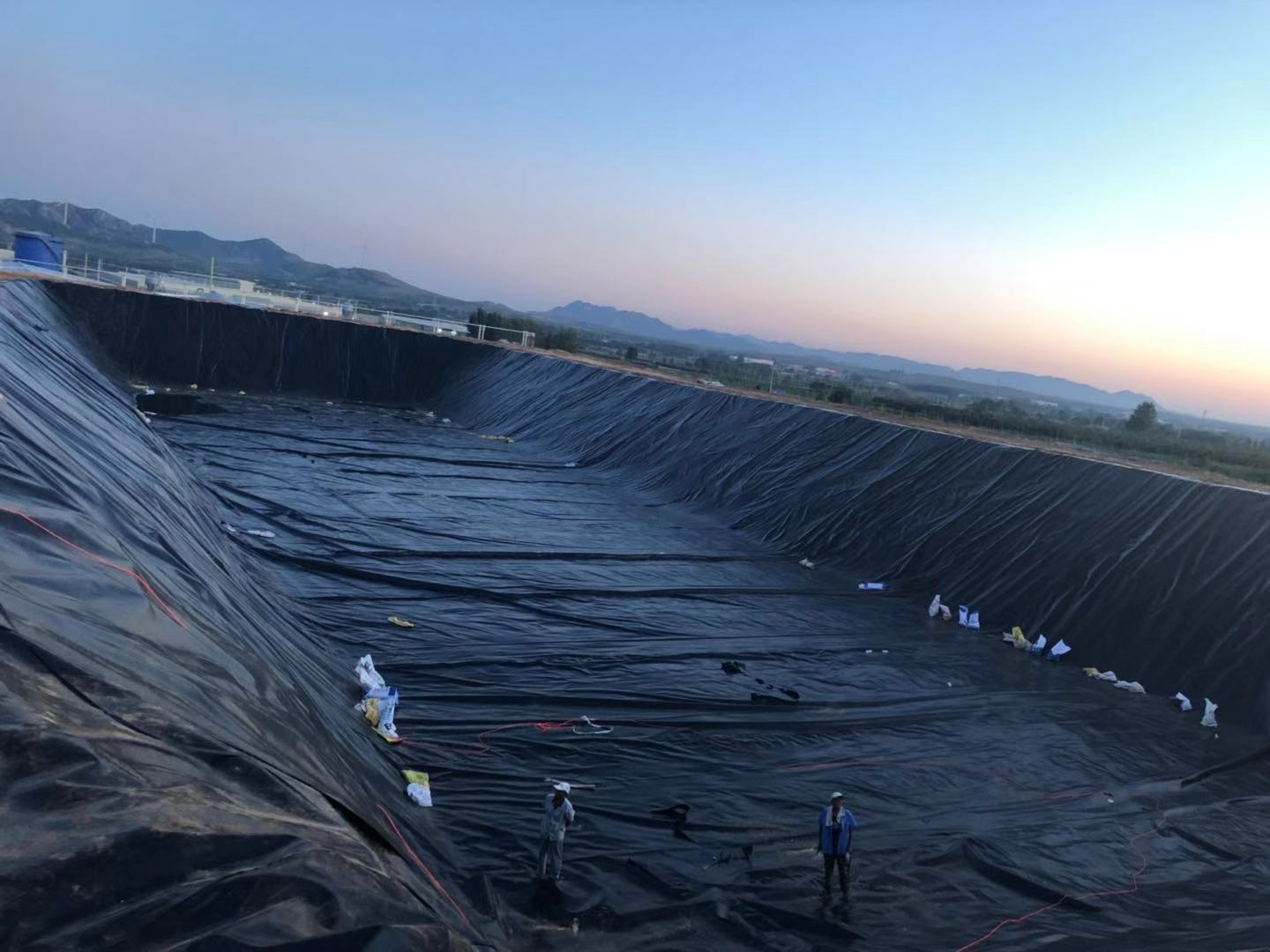 �Ӛ�ط��BĤ��(y��ng)���ڞH�������I(y��)����